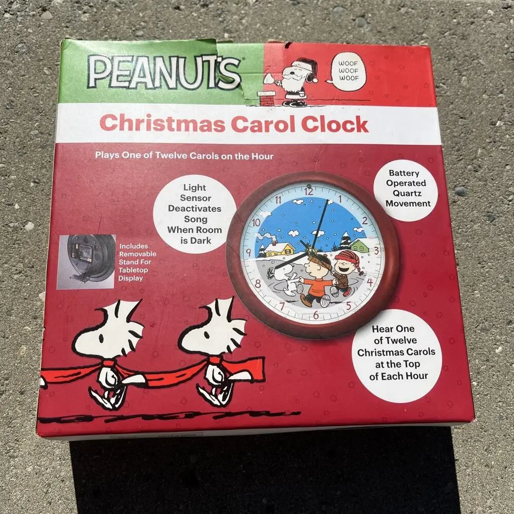 Peanuts Christmas Carol Clock 12 Songs NEW NIB Snoopy